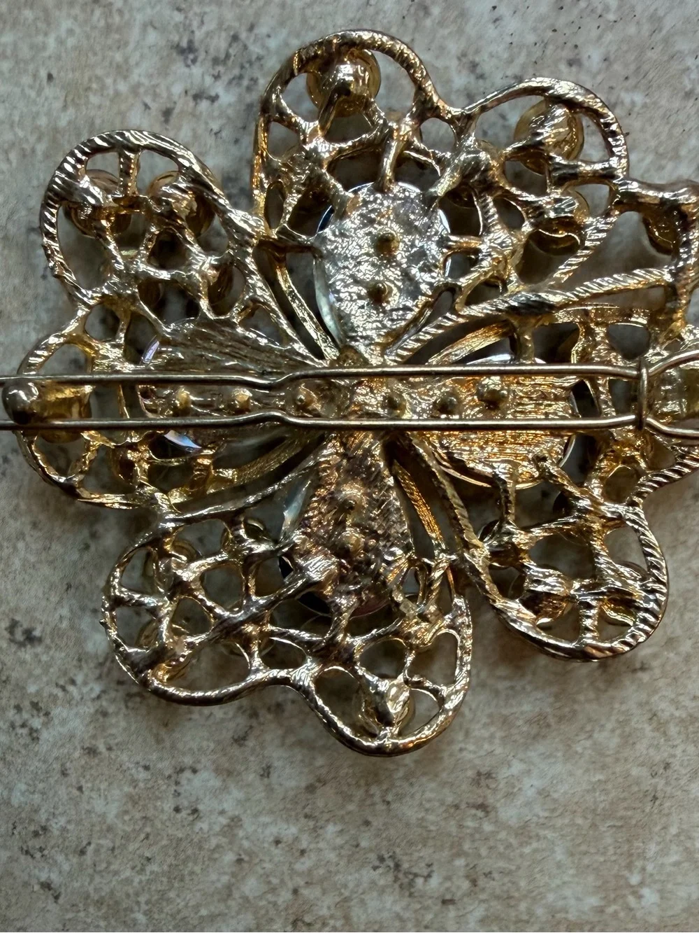 N/A elegant gold